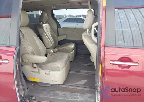 2014 Toyota Sienna Limited V6 7 Passenger z USA, uszkodzony, nr VIN 5TDYK3DC8ES418474